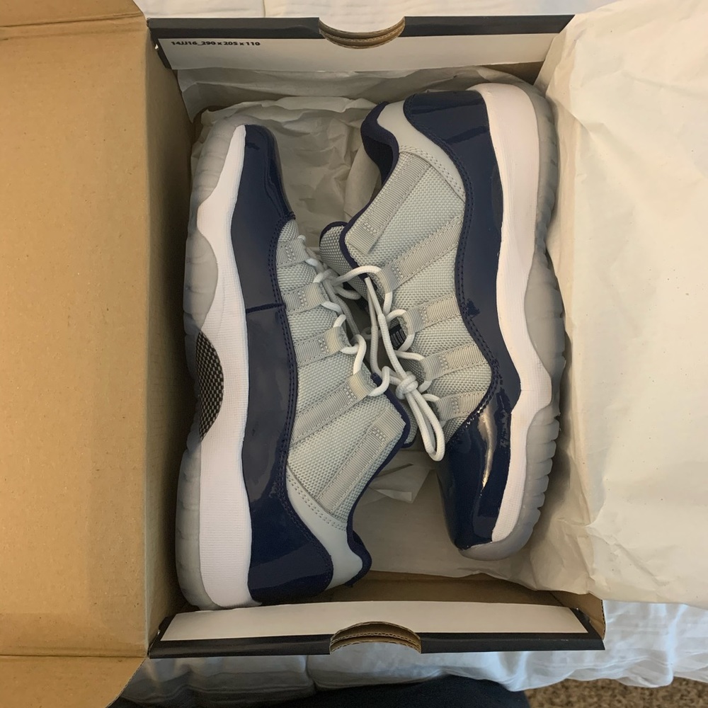 Jordan Xi Retro Lows. Georgetown. Released 2015. - image 5